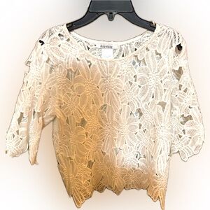 Dizzylissy Short White Lace Top size M